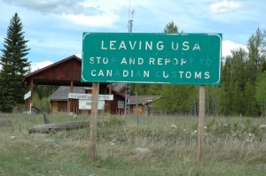 Abandoned border by mtsrs (CC BY 2.0) https://flic.kr/p/49aR7g