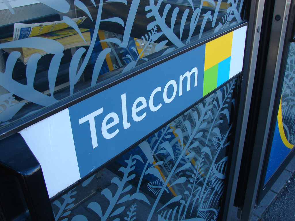 Telecom by yum9me (CC BY-NC-ND 2.0) https://flic.kr/p/53jSy4