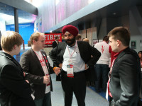 Liberal MP Navdeep Bains (Mississauga--Brampton South) chats with Young Liberals of Canada Vice President Communications-elect Braeden Caley and youth delegates by Michael Ignatieff (CC BY-ND 2.0) https://flic.kr/p/6jzCBK