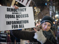 Boston Net Neutrality Rally by Tim Carter (CC BY-NC-ND 2.0) https://flic.kr/p/CCkbMB